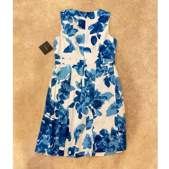 Blue and White Floral Print Ellen Tracy Dress - Picture 3 of 4